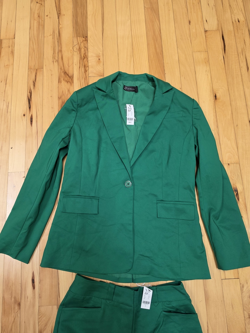 Green Women's Blazer & Pants Set - Picture 2 of 4